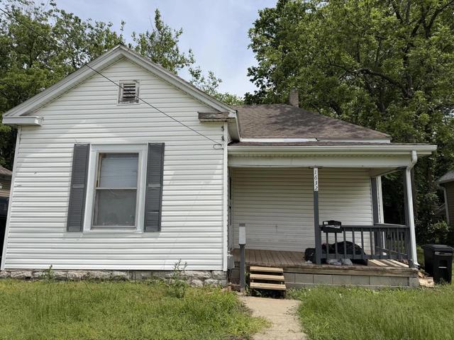 1632 N Irving Ave, Springfield, MO 65803
