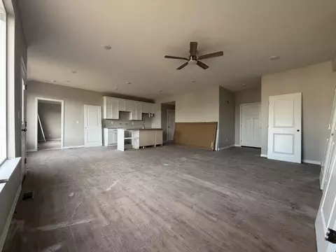 Living - 2607 W Summerset St, Ozark, MO 65721 photo 2 of 3