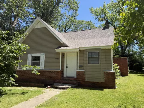 1882 N Jefferson Ave, Springfield, MO 65803