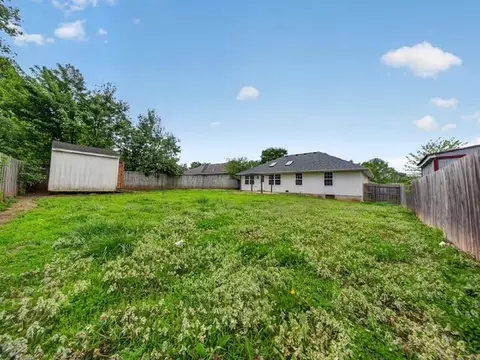 Exterior - 210 S Duke Ave, Springfield, MO 65802 photo 5 of 5