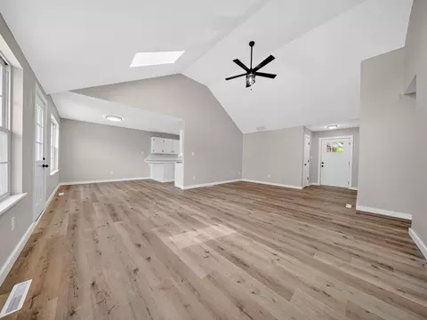 Living - 210 S Duke Ave, Springfield, MO 65802 photo 3 of 3