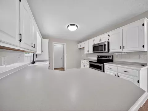 Kitchen - 210 S Duke Ave, Springfield, MO 65802 photo 2 of 4