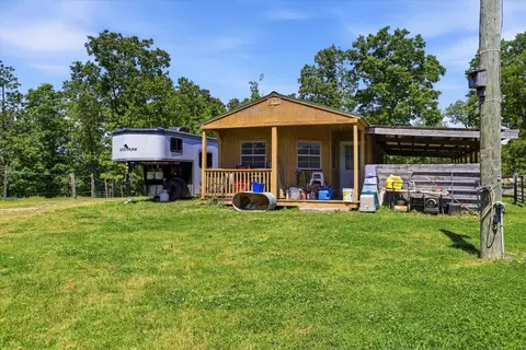 Exterior - 15511 Co Rd #115, Macomb, MO 65702 photo 3 of 7