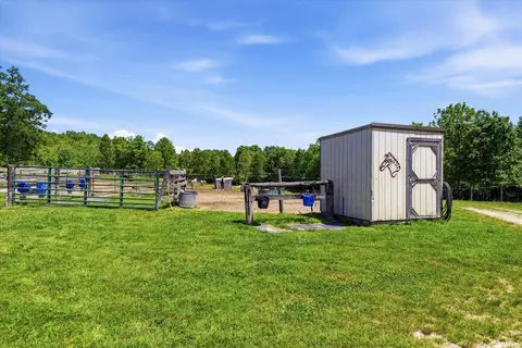 Exterior - 15511 Co Rd #115, Macomb, MO 65702 photo 2 of 7