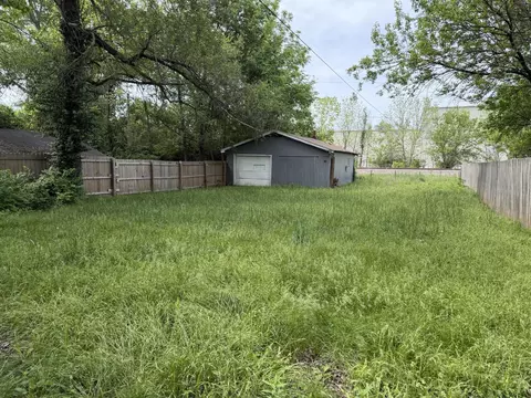 2405 E Atlantic St, Springfield, MO 65803 photo 3