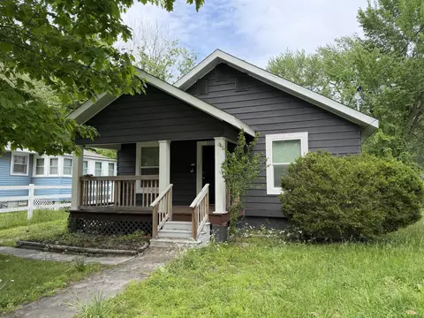 1150 S Crutcher Ave, Springfield, MO 65804