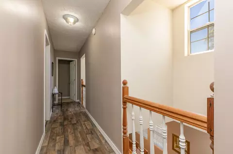 Entry Way - 137 Hillside Loop, Marshfield, MO 65706 photo 4 of 5