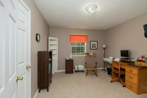 Bedroom - 137 Hillside Loop, Marshfield, MO 65706 photo 6 of 7