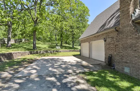 Exterior - 137 Hillside Loop, Marshfield, MO 65706 photo 4 of 13