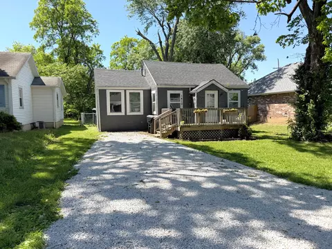 1410 E Lindberg St, Springfield, MO 65804