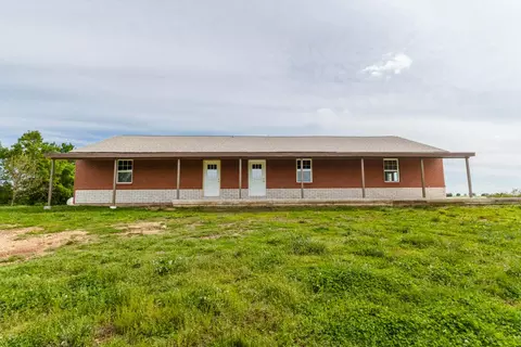 304 Trappers Trl, Richland, MO 65556