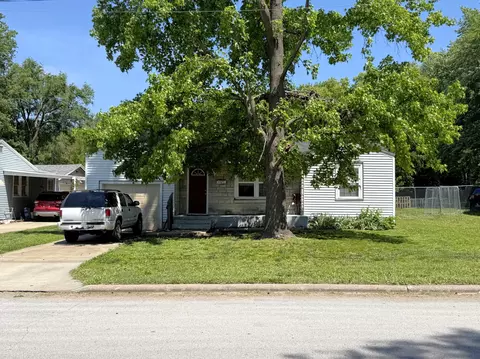 1905 E Dale St, Springfield, MO 65803