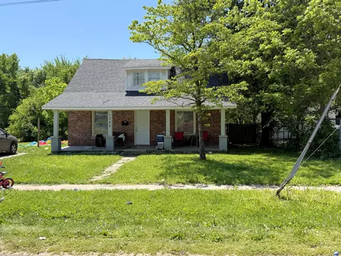 1360 E Thoman St, Springfield, MO 65803