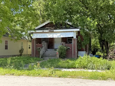 1523 N Main Ave, Springfield, MO 65803