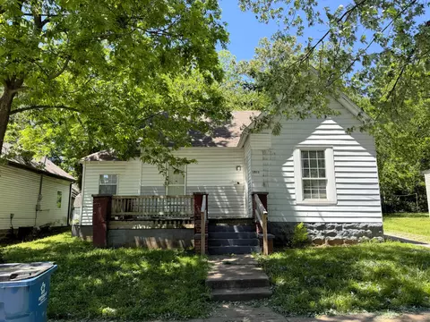 1511 N Douglas Ave, Springfield, MO 65803