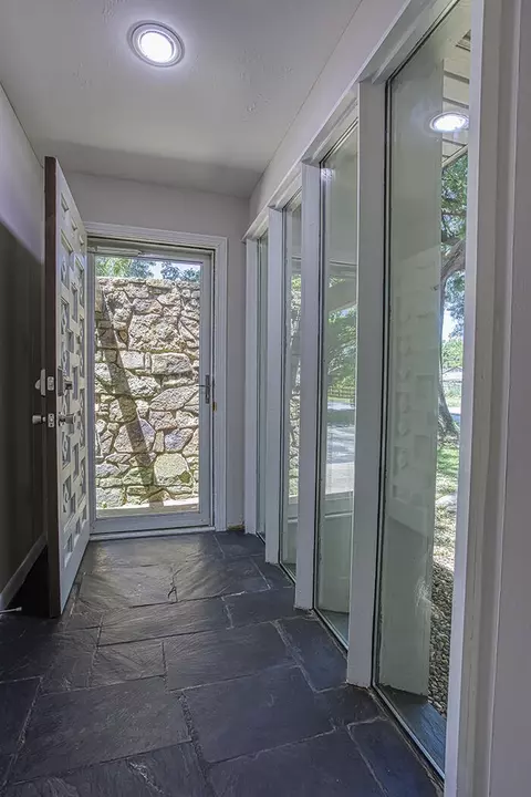 Entry Way - 2126 E Crestview St, Springfield, MO 65804 photo 1 of 6