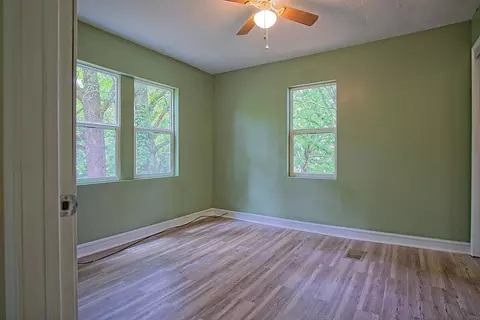 Bedroom - 75 County Road 863, Isabella, MO 65676 photo 4 of 5