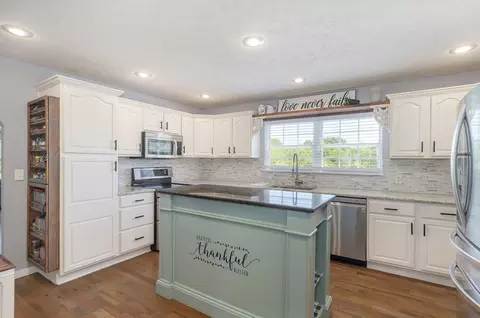 Kitchen - 2370 Sheron Dr, Nixa, MO 65714 photo 2 of 4
