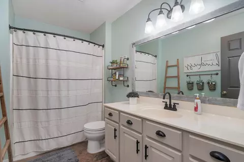 Bath - 2370 Sheron Dr, Nixa, MO 65714 photo 5 of 6