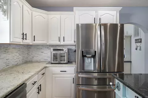 Kitchen - 2370 Sheron Dr, Nixa, MO 65714 photo 4 of 4