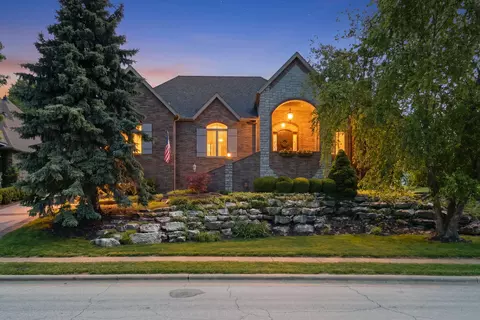 6136 S Natural Falls Dr, Ozark, MO 65721