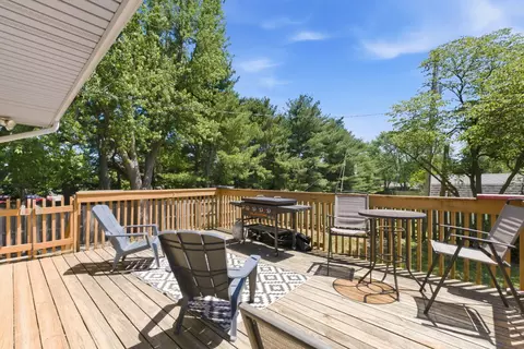 Exterior - 944 E Walnut Lawn St, Springfield, MO 65807 photo 7 of 7