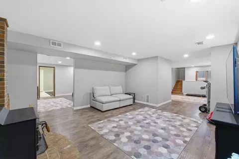 Other - 944 E Walnut Lawn St, Springfield, MO 65807 photo 4 of 8
