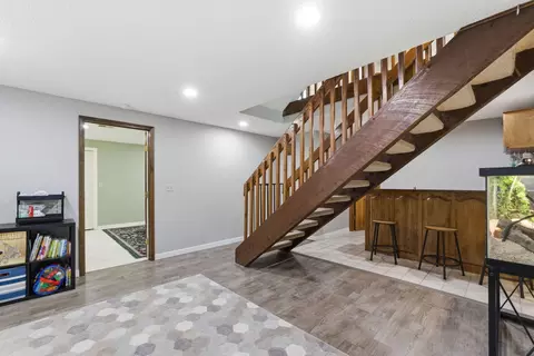 Entry Way - 944 E Walnut Lawn St, Springfield, MO 65807 photo 1 of 1