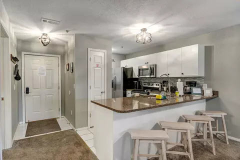 Kitchen - 32 Golfshores Dr #3, Branson, MO 65616 photo 3 of 4