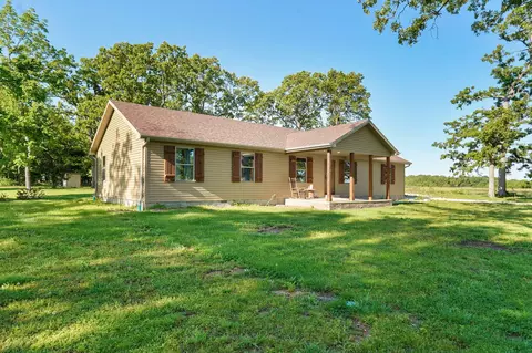 18519 Farm Road 2000, Aurora, MO 65605