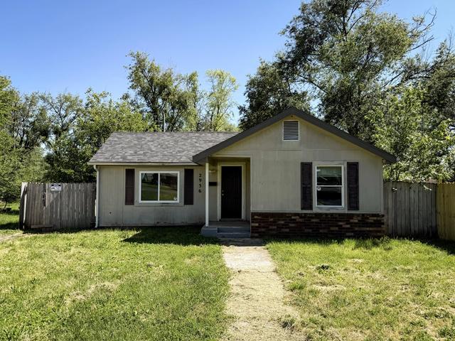2936 W Walnut St, Springfield, MO 65802