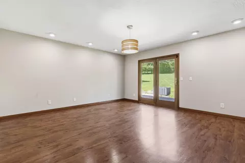 Living - 385 Jones Rd, Ozark, MO 65721 photo 4 of 7