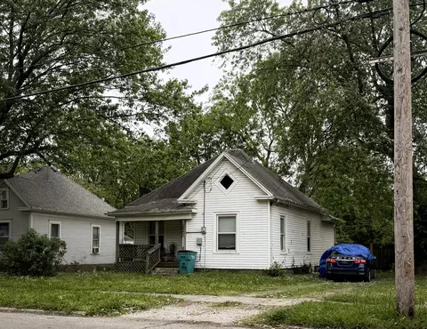 1734 W Atlantic St, Springfield, MO 65803 photo 2