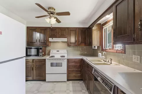 Kitchen - 818 E Woodland St, Springfield, MO 65807 photo 1 of 3