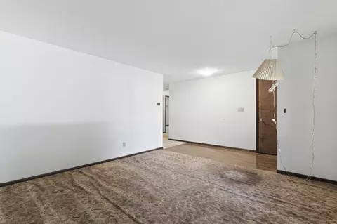 Living - 818 E Woodland St, Springfield, MO 65807 photo 2 of 3