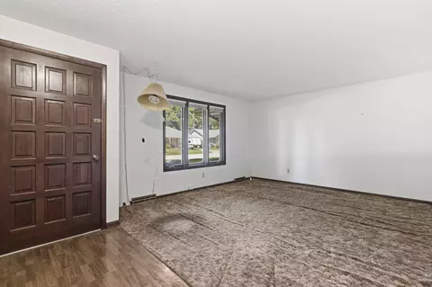 Living - 818 E Woodland St, Springfield, MO 65807 photo 1 of 3