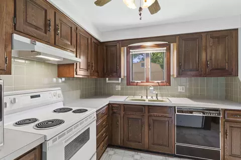 Kitchen - 818 E Woodland St, Springfield, MO 65807 photo 3 of 3