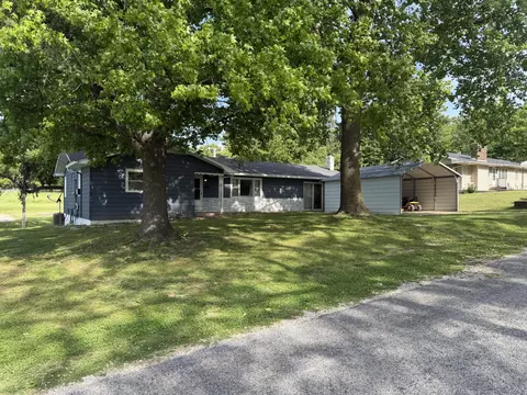 Exterior - 105 Walker Ct, Exeter, MO 65647 photo 4 of 11