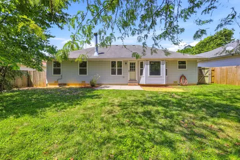Exterior - 3872 S Leawood Ave, Springfield, MO 65807 photo 6 of 9