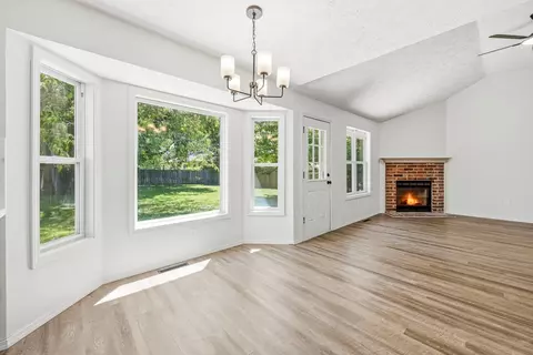 Living - 3872 S Leawood Ave, Springfield, MO 65807 photo 4 of 4