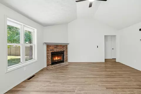 Living - 3872 S Leawood Ave, Springfield, MO 65807 photo 1 of 4