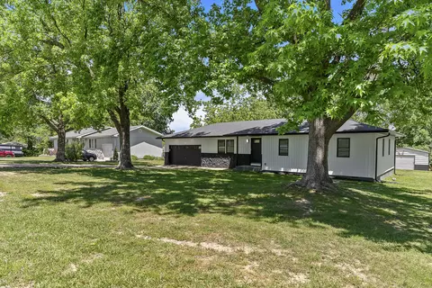 1209 E Mccracken Rd, Ozark, MO 65721 photo 4