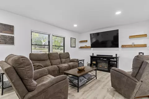 1209 E Mccracken Rd, Ozark, MO 65721 photo 8