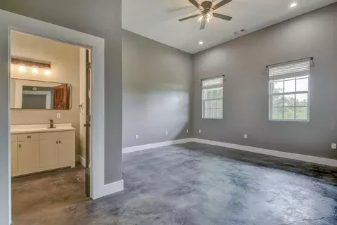 Bedroom - 24611 Falling Black Hawk Trl, Shell Knob, MO 65747 photo 2 of 6