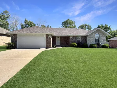 3462 W Vincent Dr, Springfield, MO 65810