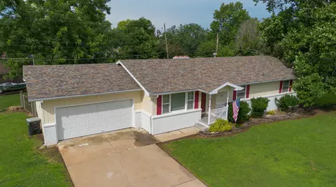 Exterior - 1014 W Lasalle St, Springfield, MO 65807 photo 11 of 11