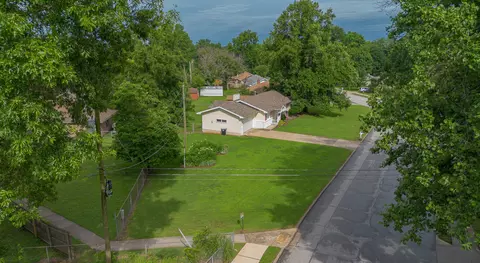 View/Area - 1014 W Lasalle St, Springfield, MO 65807 photo 11 of 11