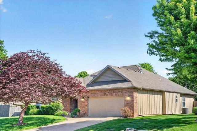 709 E Shore Line Dr, Ozark, MO 65721