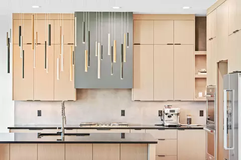 Kitchen - 3721 E Woodhue St, Springfield, MO 65802 photo 5 of 12
