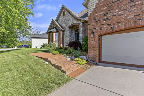 Exterior - 2431 E Southview Ct, Ozark, MO 65721 photo 5 of 12